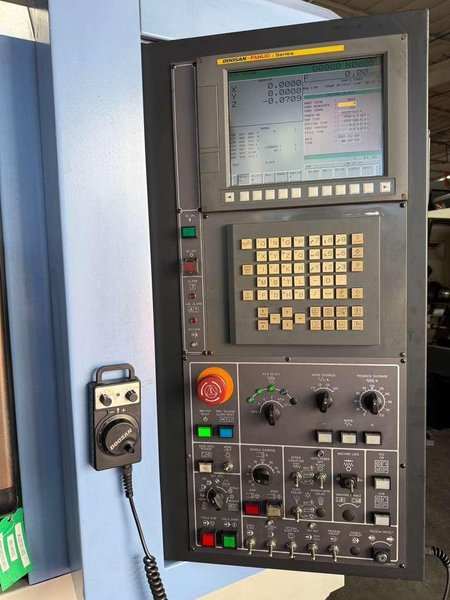 Doosan DNM-500 CNC Vertical Machining Center – 12,000 RPM TSC Mill