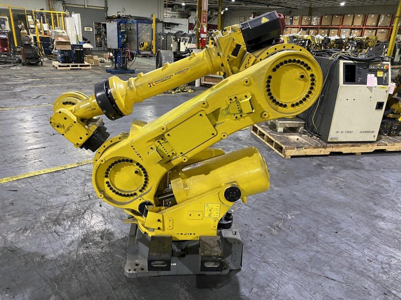 FANUC – R-2000iB/210F w/ R-30iA Controls PARTS ONLY