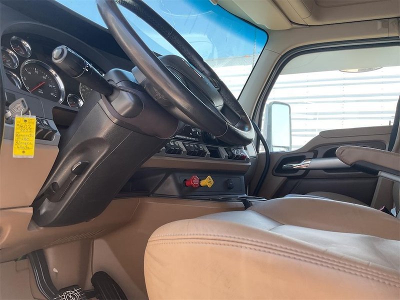 2022 Kenworth T680 1XKYD49X1NJ499802