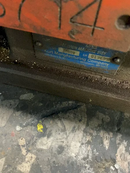 KURT MANUFACTURING CO 6” 6” VISE  -  3600V