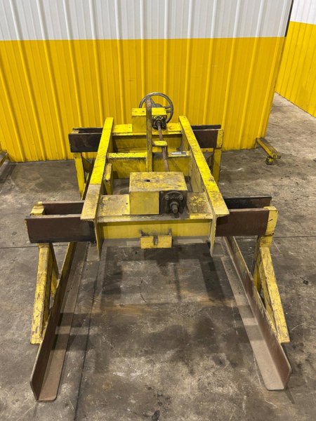 10,000 LBS x 24&quot; TO 80&quot; WIDE CALDWELL MODEL MODEL #TSL-10-72-24-16 CRANE SHEET LIFTER 2005: YOBRO #24529
