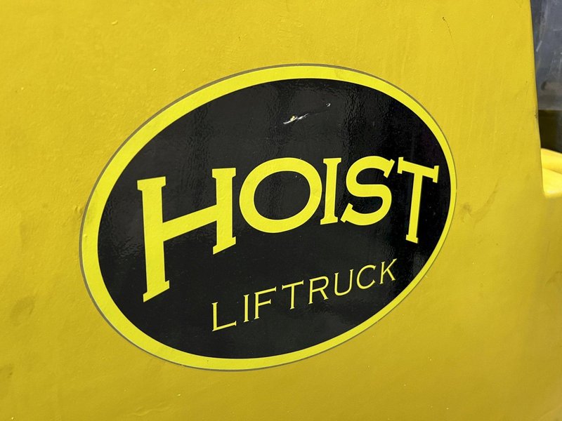 Hoist F220 22,000lbs Cushion Tire Forklift Diesel Fuel 72" Forks