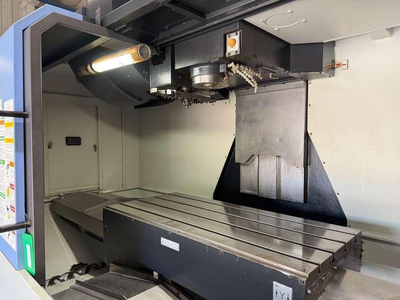 Doosan DNM-500 CNC Vertical Machining Center – TSC Mill