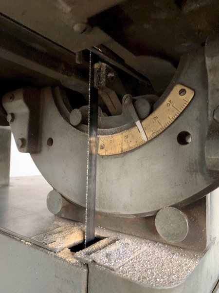 18" GROB NS18 VERTICAL BANDSAW. STOCK # 0683824.