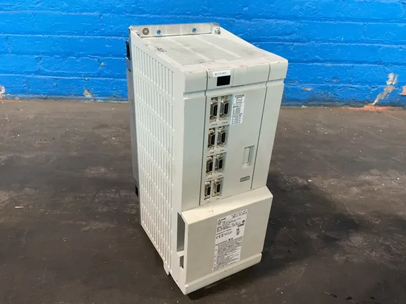 MITSUBISHI 30 KW SPINDLE DRIVE UNIT  -  MDS-C1-SP-300-N