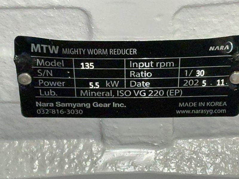 Nara Samyang Gear Gear Ratio: 1/30 Mighty Worm Reducer  -  135