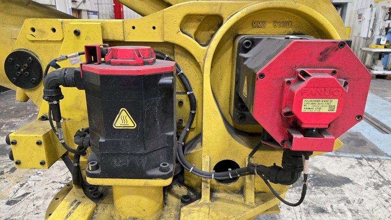 FANUC R2000IB/210F W/ R-30IA Controls USED