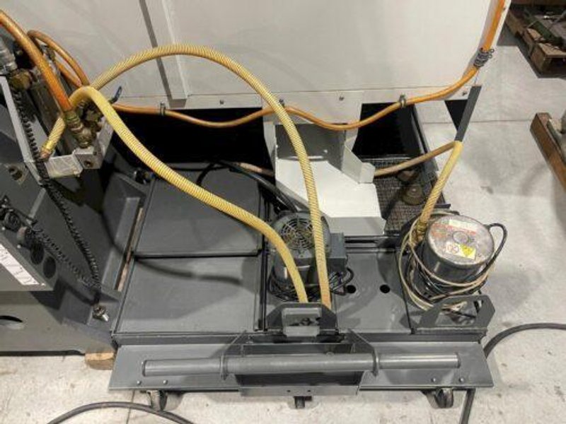 Haas VM-6 CNC Vertical Machining Center – Mill