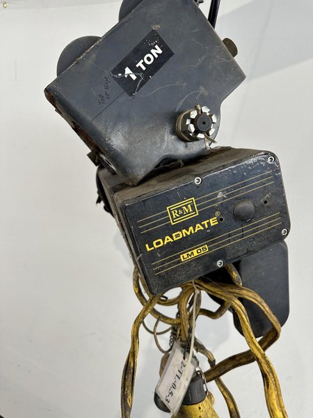 1/2 TON R&amp;M LOADMATE POWERED CHAIN FALL HOIST. STOCK # 1157822