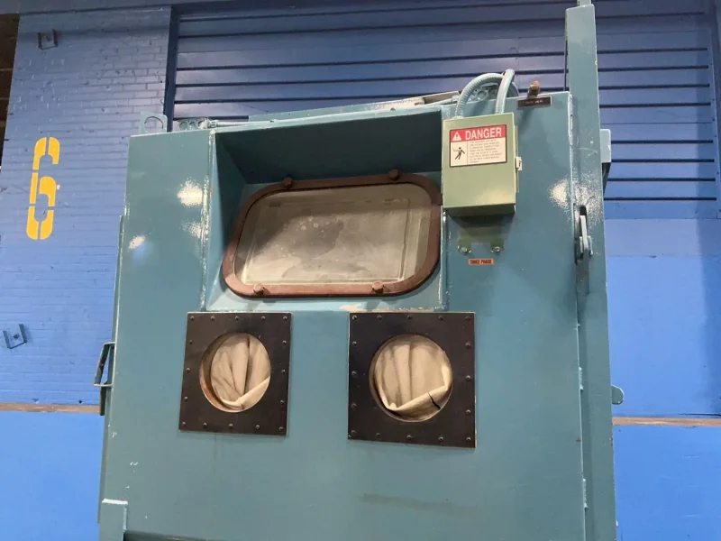 ABRASIVE BLAST SYSTEMS, INC 32” X 32” X 28” ON MOVING TABLE BLAST CABINET