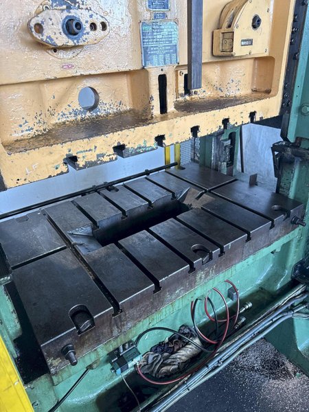 100 TON MINSTER P2-100-48 PIECE MAKER STRAIGHT SIDE HIGH SPEED PRESS. STOCK # 0773225
