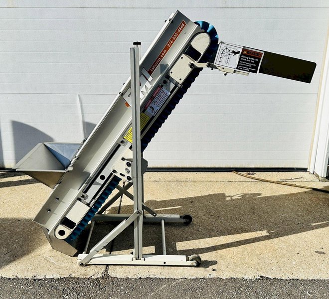 EMI Plastics Equipment  |  EAC12 - 48 - 40  |  12” x 48" Incline Belt Conveyor