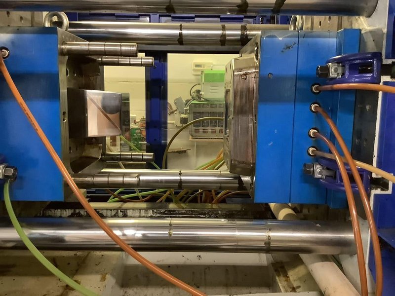 130 Ton 10.5 Oz Tederic D130/510 i510 Injection Molding Machine, 2017