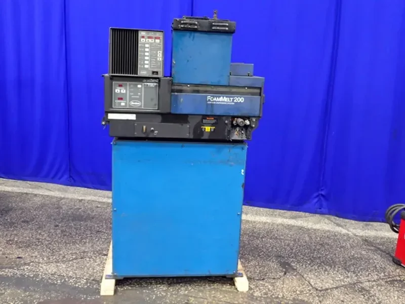 NORDSON ADHESIVE DISPENSING SYSTEM  -  1001602 / FOAMELT 200