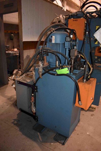 25 TON NEFF C-FRAME DOWN ACTING HYDRAULIC PRESS, 6" STR, 12" DLO, 8" THROAT, 23.5" LR X 13.5" FB BA, OPEN BACK FRAME, 1994