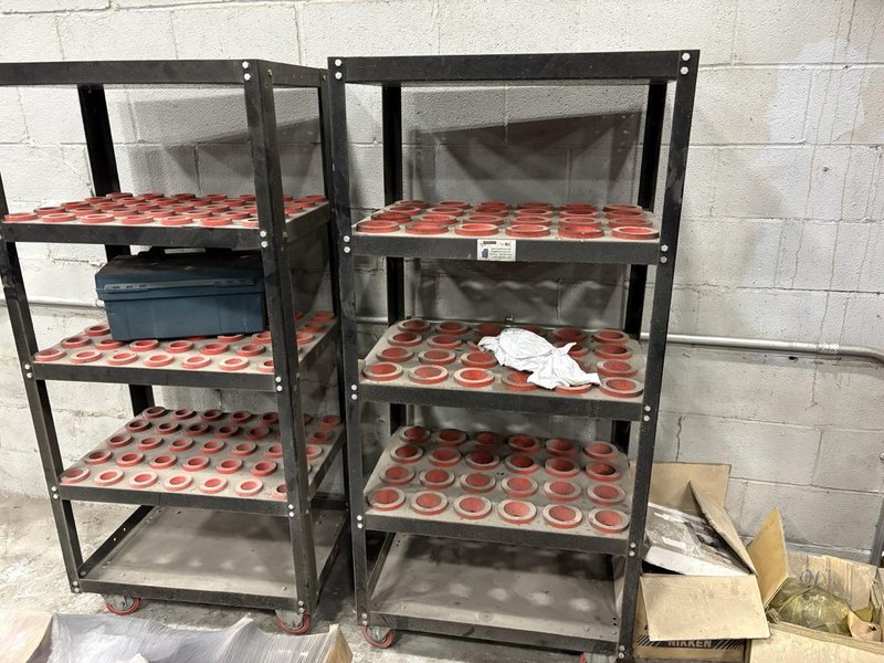 Hyundai Wia KF5600II VMC, 2022 – Under Power, Tooling Included, 113 Hours