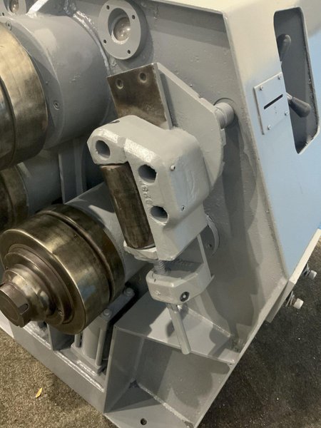 3" X 3" X 3/8" PULLMAX MODEL # Z31 ANGLE BENDING ROLLS: STOCK #79291