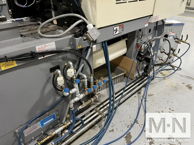 121 TON 4.3 OZ NISSEI MODEL FNX110III-12A INJECTION MOLDING MACHINE MFG 2018