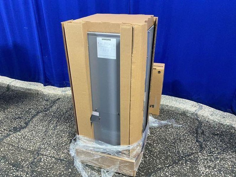 SAMSUNG AIR CONDITIONER  -  AM036TNZDCH/AA