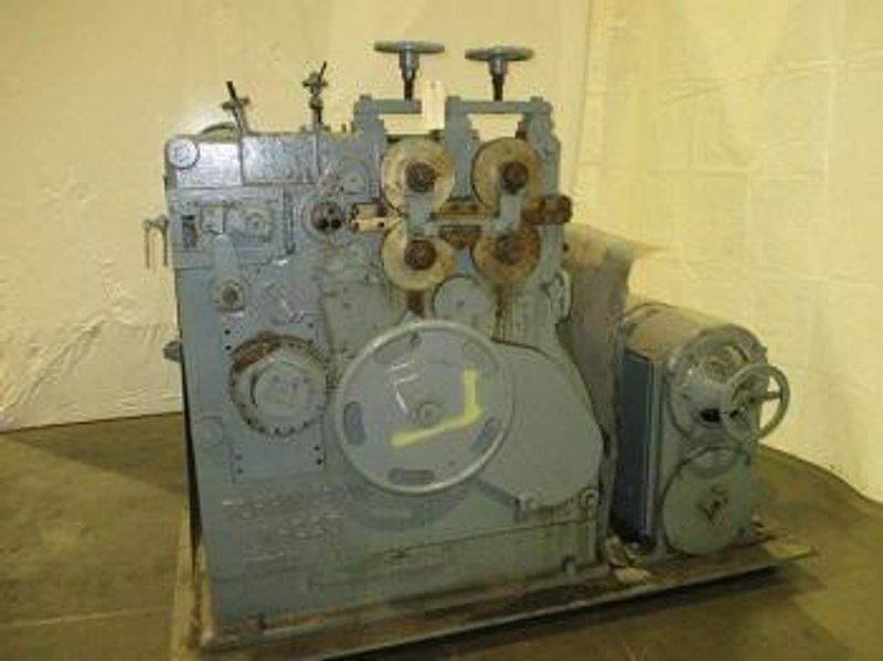 TORRINGTON # W225 CLUTCH TYPE UNIVERSAL SPRING COILING MACHINE