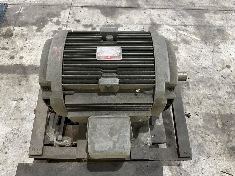 50 HP GENERAL ELECTRIC MODEL 5K324AL1150 3 PHASE AC ELECTRIC MOTOR, FRAME 324TS: STOCK #21795