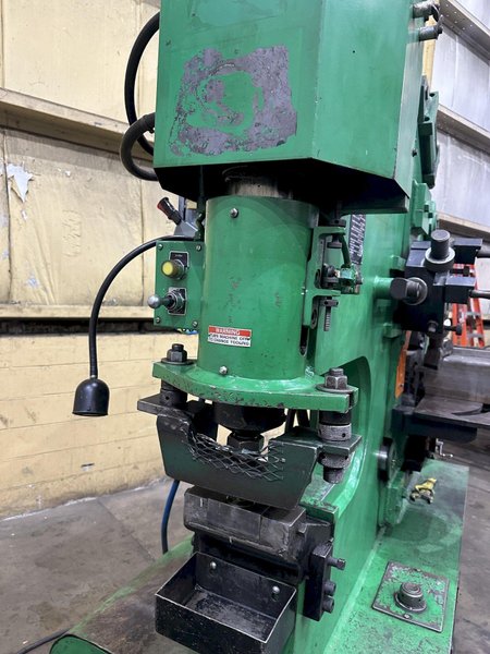 105 TON HILL ACME HYDRAULIC IRONWORKER: STOCK #79311