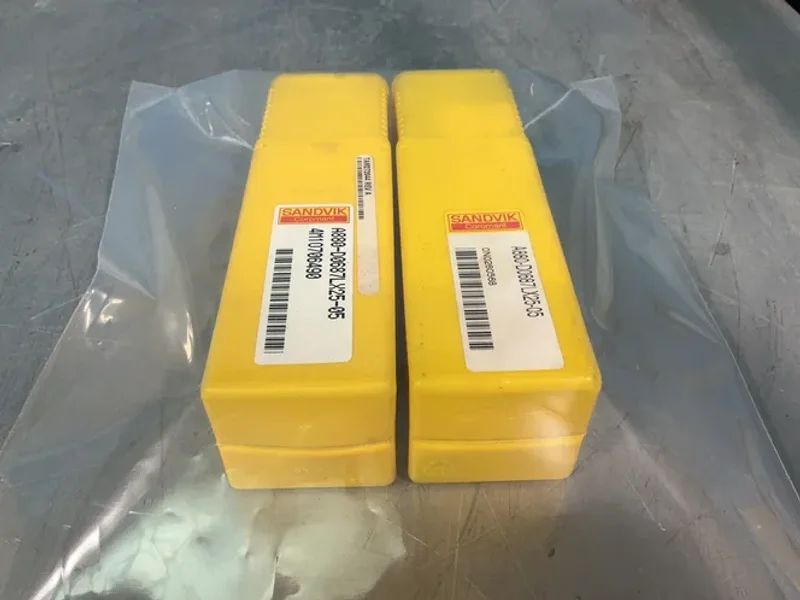 Sandvik Coromant  Corodrill 880 Indexable Insert Drill  - A880-d0687lx25-05