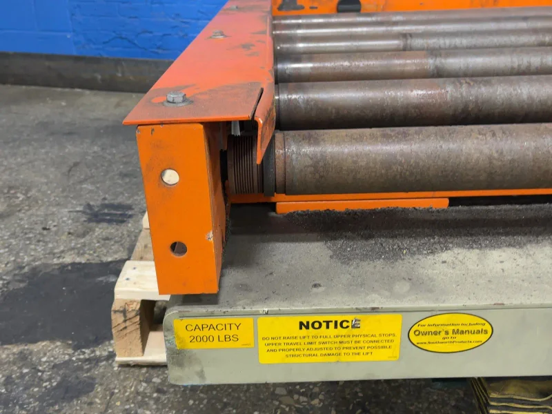 SOUTHWORTH 2000 LBS POWERED ROLLER CONVEYOR LIFT TABLE