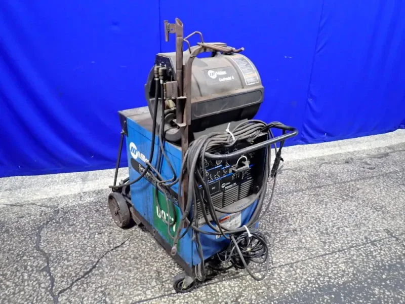 MILLER 200/250 AMPS TIG WELDER  -  SYNCROWAVE 250