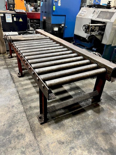 W.F. Wells 25&quot; X 40&quot; Model B-25-III Used Horizontal Dual Column Bandsaw For Sale - 1993