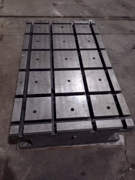 51&quot; X 31&quot; X 14 1/2&quot; T-SLOTTED LAYOUT RISER TABLE / FLOOR PLATE: STOCK #19755