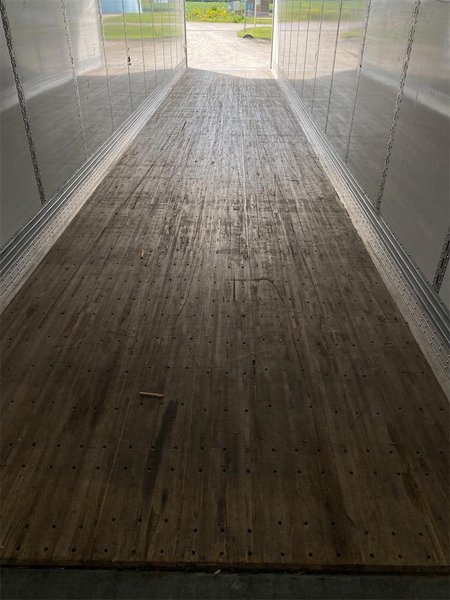 2024 Vanguard 53 x 102 5V8VC5327RM402432