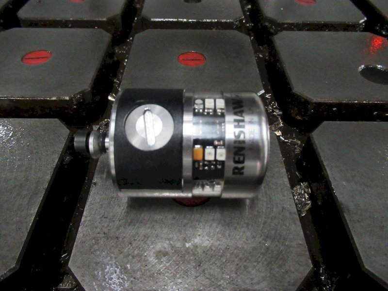 Haas VM-3 CNC Vertical Machining Center with 12,000 RPM CT-40 Spindle, 40 Station Side Mount Tool Changer, Probing, 1000 PSI TSC, High Speed Machining, Mist Collector,  Chip Auger.