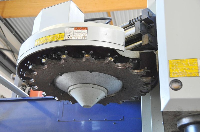 Hartford HV-80S X: 2060 - Y: 1016 - Z: 820 mm CNC