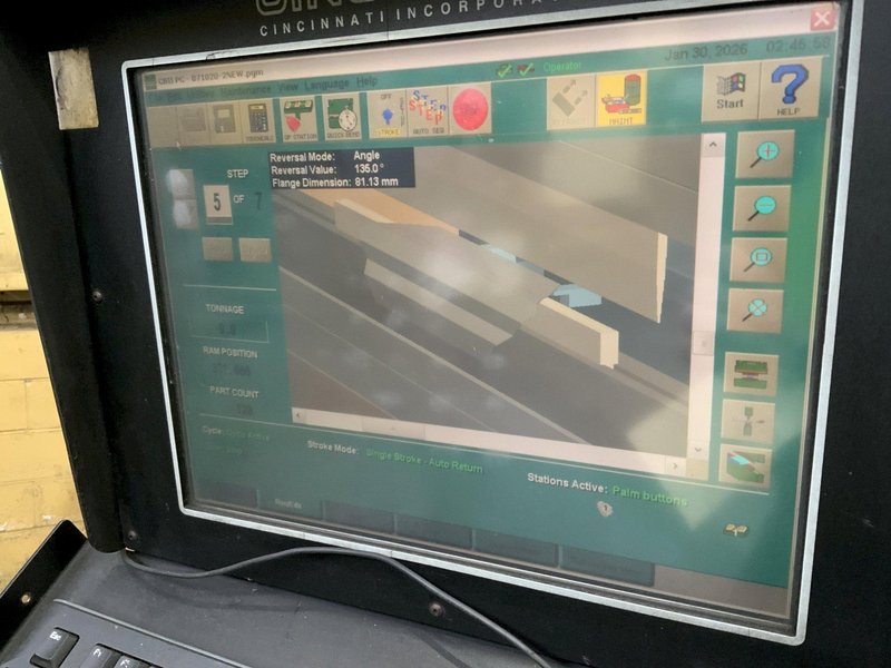 90 TON X 8' CINCINNATI CNC HYDRAULIC PRESS BRAKE: STOCK #80720