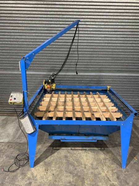 PlasmaCAM Model DHC2 w/Ridgid Router