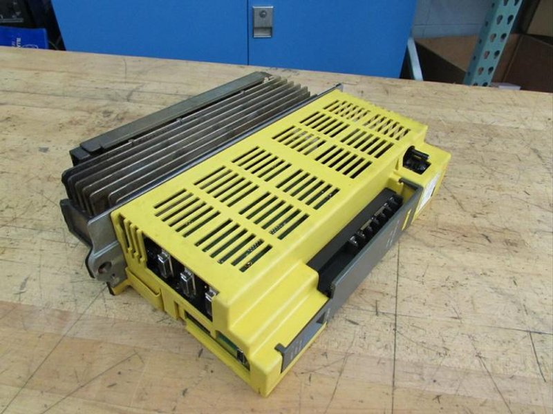 Used Fanuc A06B-6090-H004 Alpha Series AC Servo Amplifier Module