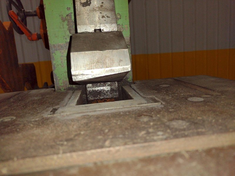 66 TON PEDDINGHAUS MODEL #66/110 PEDDIMASTER HYDRAULIC IRONWORKER: STOCK 22239