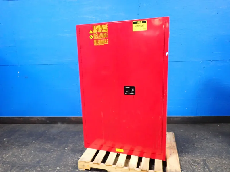 ULINE 45 GAL FLAMMABLE LIQUID STORAGE CABINET