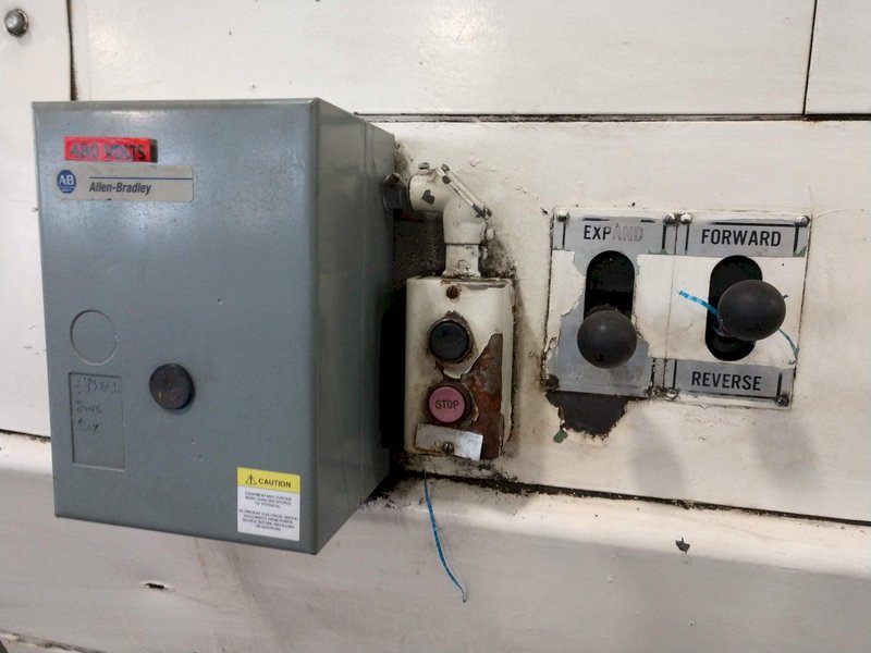 20,000 LB 10 TON X 36&quot; IOWA PRECISION MODEL #UCR20-36 MOTORIZED UNCOILER COIL REEL STOCK #3187