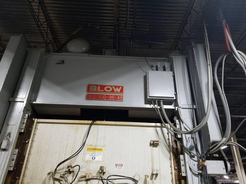 300 ton BLOW SE2-300-96-48 Straight Side Press