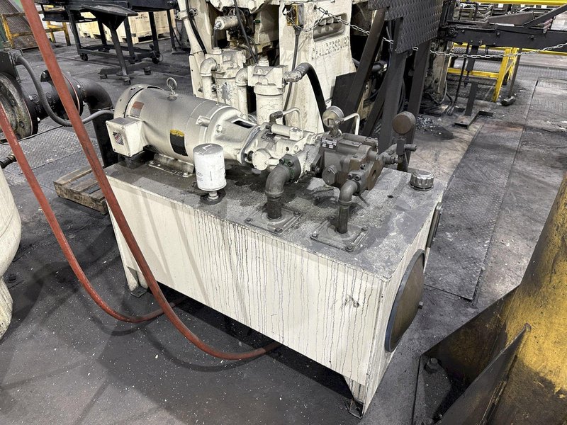 8,000 LBS FORCE CHAMBERSBURG MODEL #8 IMPACTOR HORIZONTAL FORGING MACHINE