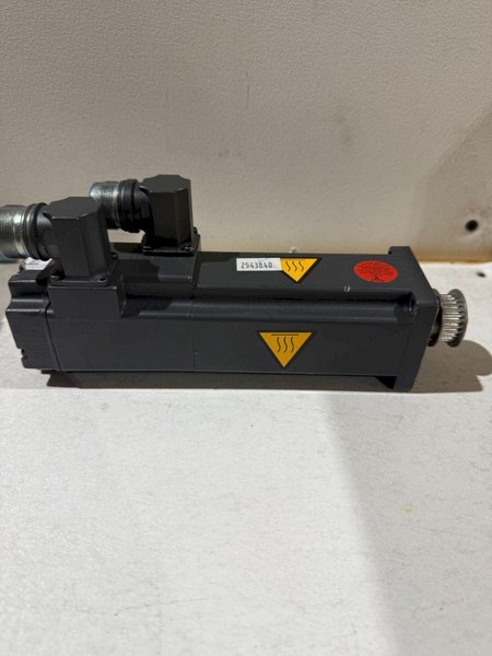 SIEMENS 1FT6021-6AK71-4AGO SERVO MOTORS NEW NO BOX