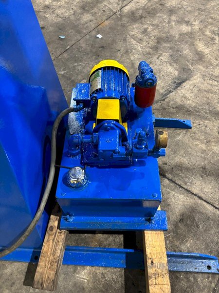 1/4&quot; CAPACITY BLUE VALLEY MODEL #FLANGER-T-588 FLANGING MACHINE: YOBRO #24453
