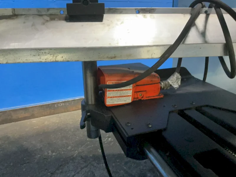 PIRANHA 95 TONS PRESS BRAKE