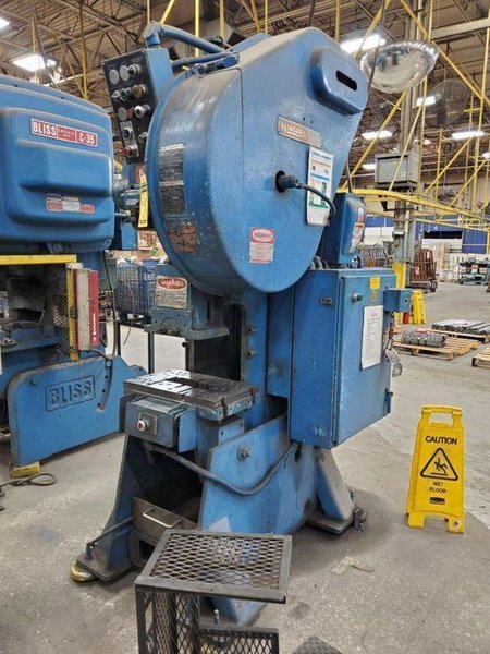 22 Ton Niagara OBI Flywheel Press