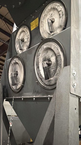 PANGBORN ES-1845 SCREW TYPE AXILE/SHAFT 25 HP SHOT BLAST MACHINE. STOCK # 0223926