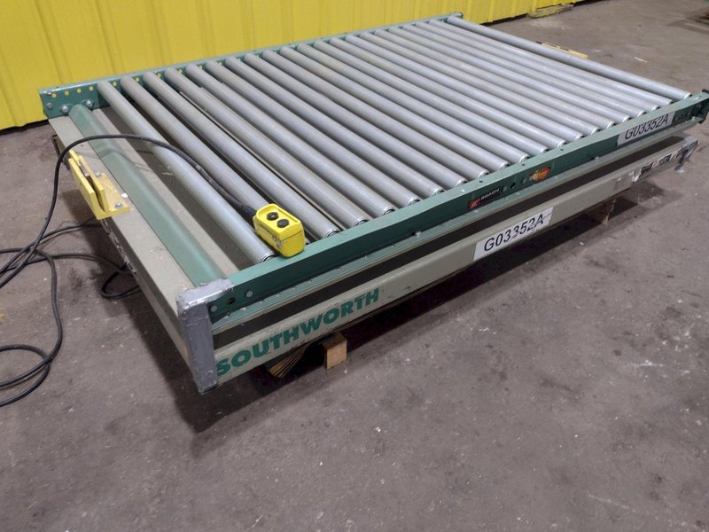 3,000 LBS 72" X 48" SOUTHWORTH LIFT TABLE W/ ROTATING TOP: STOCK #20938