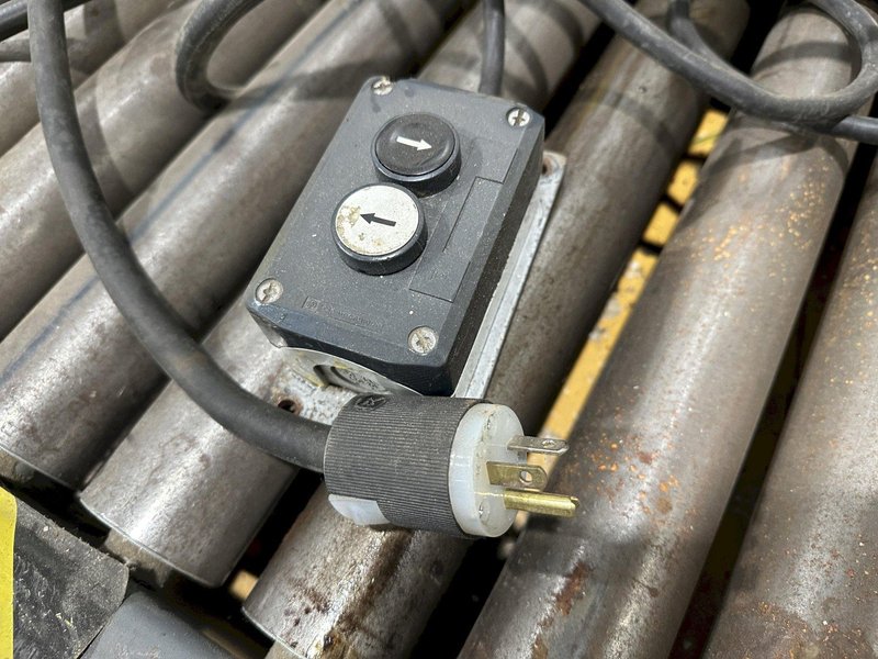 4,000 LBS X 60" X 48" ECONO LIFT HYDRAULIC SCISSOR LIFT TABLE WITH ROTARY ROLLER CONVEYOR TOP, 115 VOLT: STOCK #20960