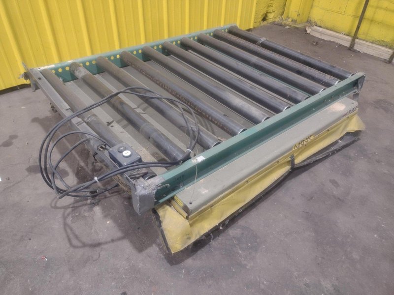 4000 LBS X 60" X 30" SOUTHWORTH MODEL #LS4-36 HYDRAULIC SCISSOR LIFT TABLE WITH ROLLER TOP, 110 VOLT: STOCK #20917
